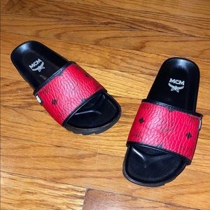 AUTHENTIC MCM LOGO SLIDES